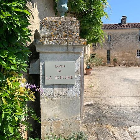 Bed and Breakfast Logis de La Touche Saint-Hilaire-des-Loges Exterior foto