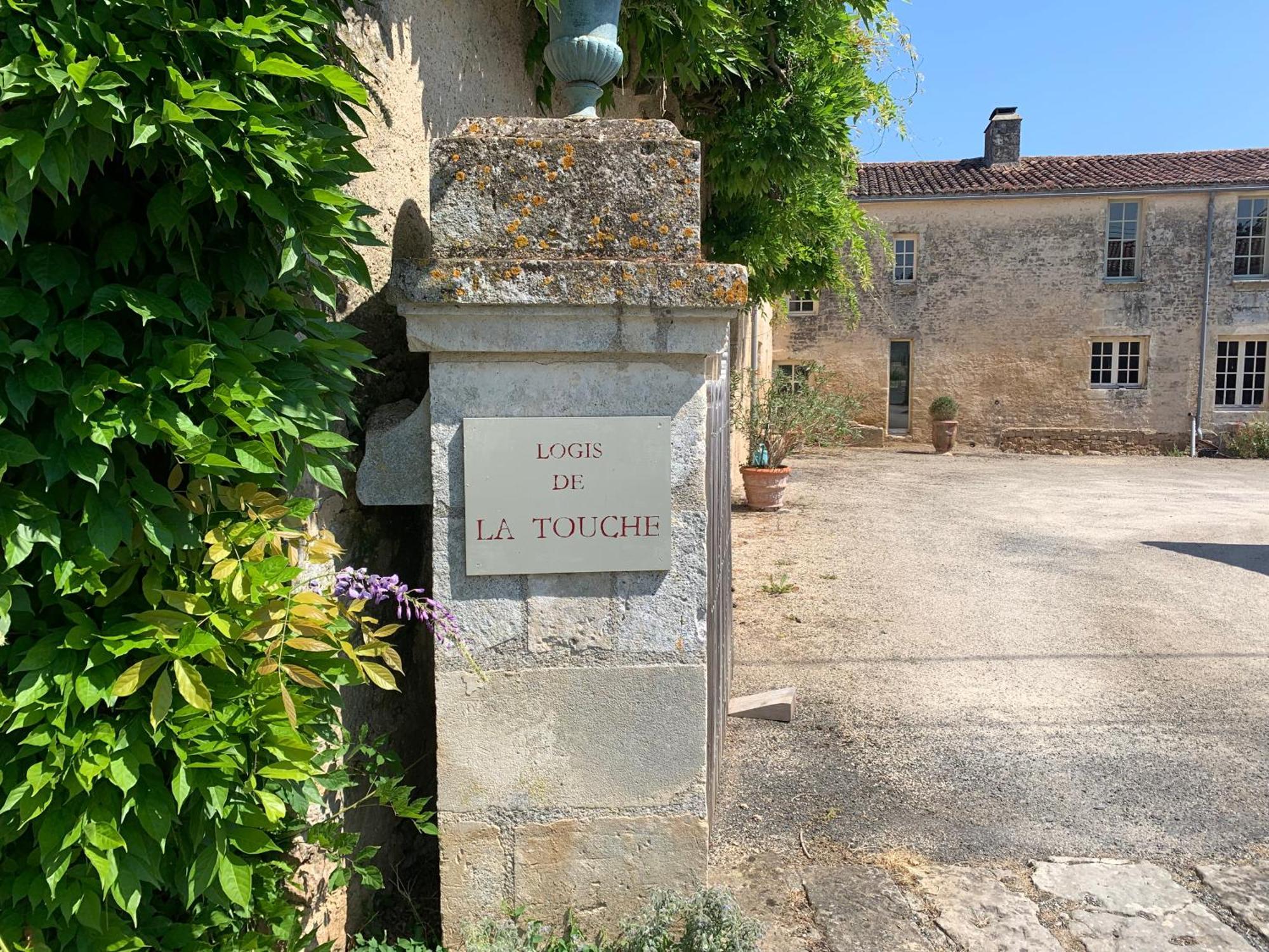 Bed and Breakfast Logis de La Touche Saint-Hilaire-des-Loges Exterior foto